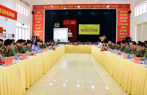 Toàn cảnh hội thảo.