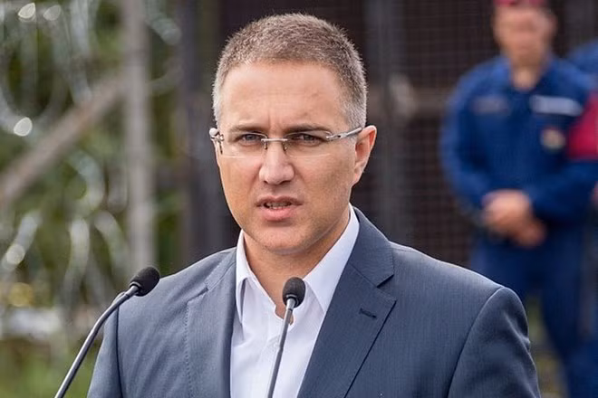 Bộ trưởng Nội vụ Serbia Nebojsa Stefanovic.