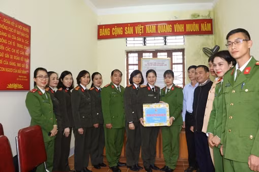 Nữ công an xã trên cao nguyên ảnh 7