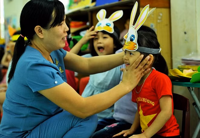 Tình yêu thương con trẻ là động lực giúp cô Triệu Thị Nhung vượt qua căn bệnh.