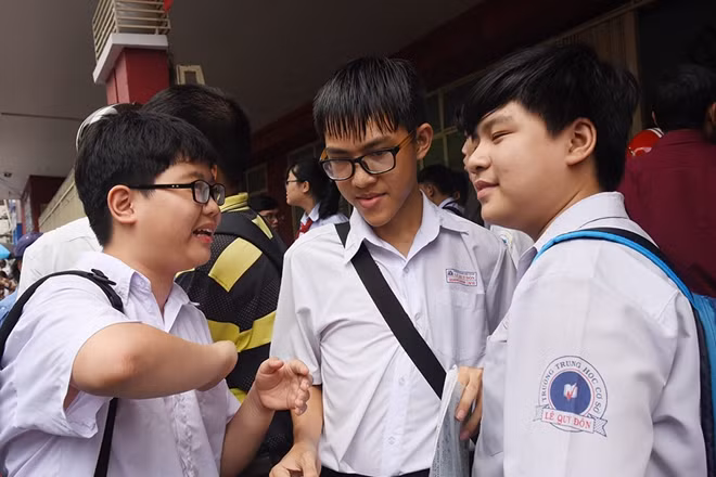 Nhiều thí sinh rất tự tin sau khi ra khỏi phòng thi môn Toán nhưng kết quả chung khá bất ngờ.