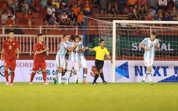 U20 Argentina liên tục phá lưới U20 Việt Nam trong hiệp hai. Ảnh: Đức Đồng