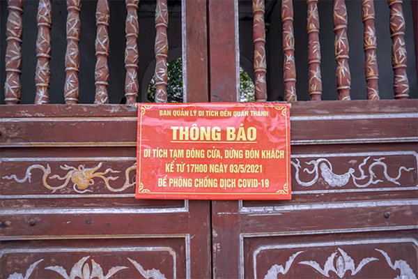 Thông báo đóng cửa của Đền Quán Thánh Thông báo đóng cửa của Đền Quán Thánh