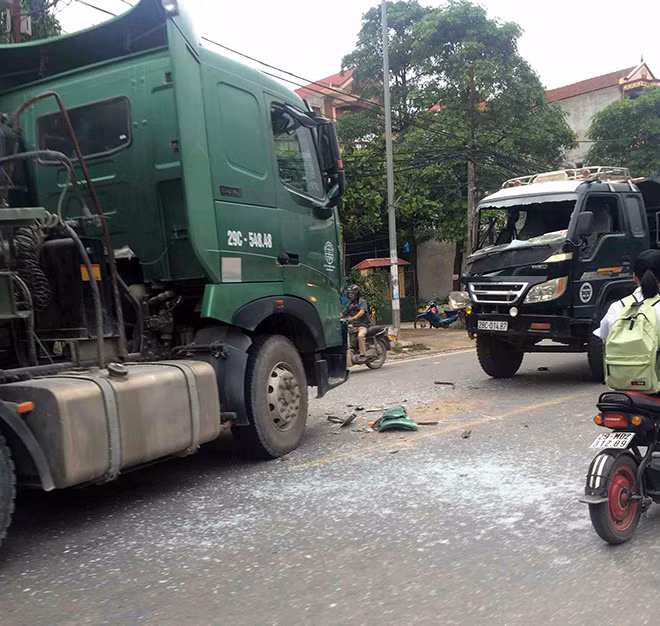 Hiện trường vụ tai nạn. Ảnh: Xuan Tuan.