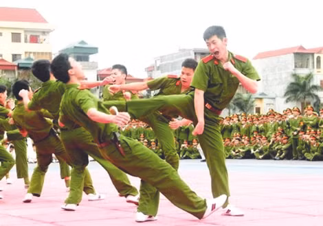 Luyện tập để nâng cao khả năng xử lý tình huống, trấn áp tội phạm, bảo đảm ANTT. Luyện tập để nâng cao khả năng xử lý tình huống, trấn áp tội phạm, bảo đảm ANTT.