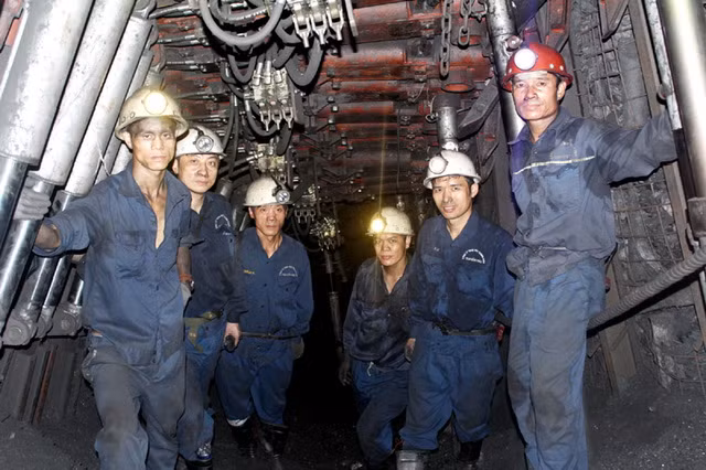 Người lao động, thợ mỏ của TKV quyết tâm phòng chống dịch hiệu quả, đạt năng suất lao động cao nhất