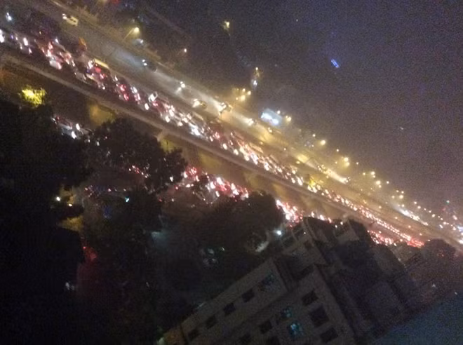 Đường vành đại 3 đã hoàn toàn "thất thủ". Ảnh: Đỗ Lương Tuấn.