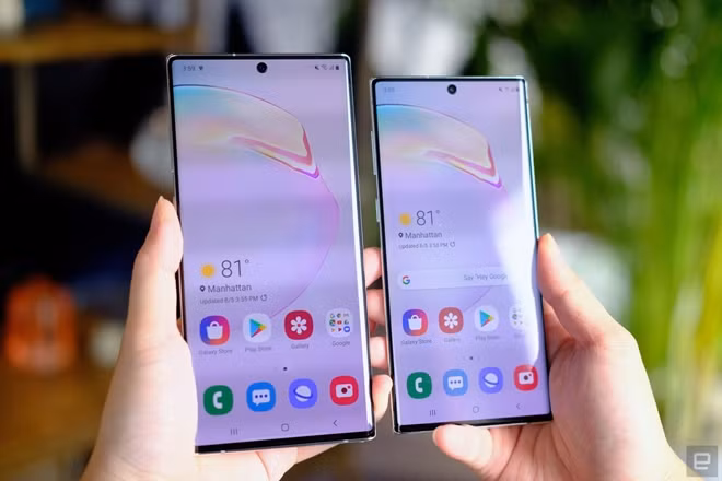 Màn hình vô cực của hai phiên bản Note 10 và Note 10+.