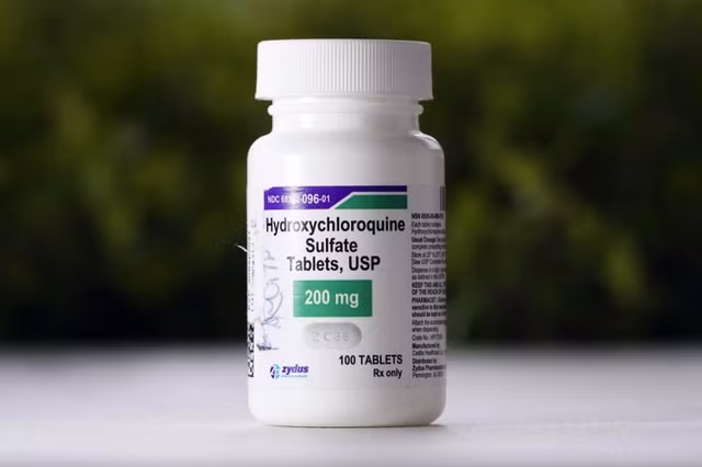 Các chuyên gia y tế cho rằng chưa có cơ sở khẳng định thuốc trị sốt rét hydroxychloroquine có tác dụng điều trị COVID-19.
