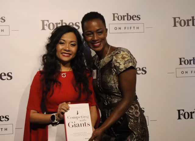 Tác giả Trần Uyên Phương ra mắt sách tại trụ sở của Forbes tại New York