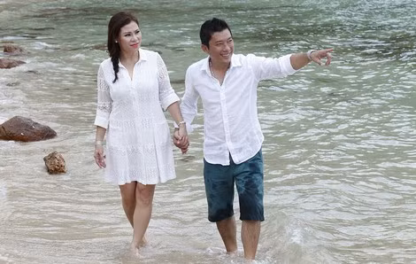 Kinh Quốc và người vợ thứ 2, một nữ doanh nhân thành đạt.