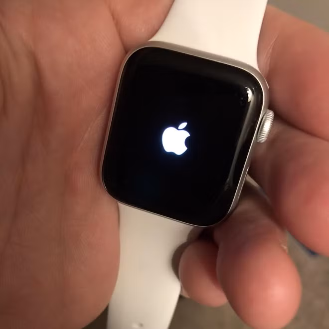 Apple Watch treo cứng sau cập nhật