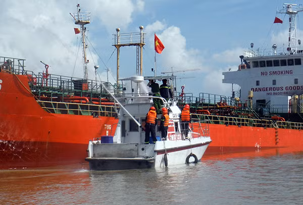 Lực lượng PCCC TP Hải Phòng cần được trang bị tàu chữa cháy trên biển chuyên dụng.