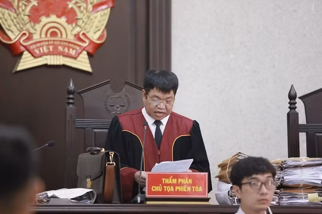 Chủ toạ phiên toà phúc thẩm.