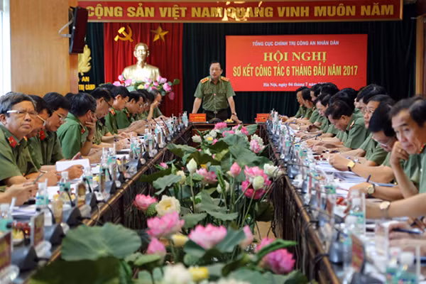 Thượng tướng Nguyễn Văn Thành, Ủy viên Trung ương Đảng, Thứ trưởng Bộ Công an phát biểu chỉ đạo tại Hội nghị