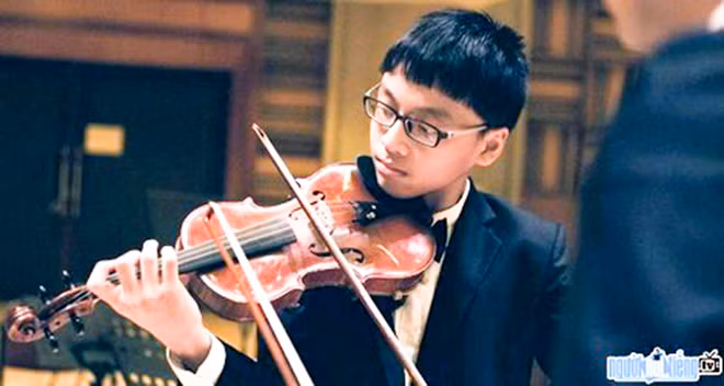 Nghệ sĩ trẻ Trần Lê Quang Tiến.