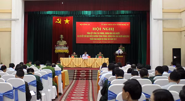 Toàn cảnh hội nghị