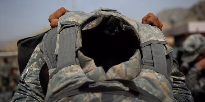 Mỹ có áo giáp "tơ rồng" chống đạn thế hệ mới ảnh 1