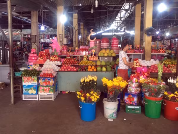 Một góc chợ Ma Lâm. Một góc chợ Ma Lâm.