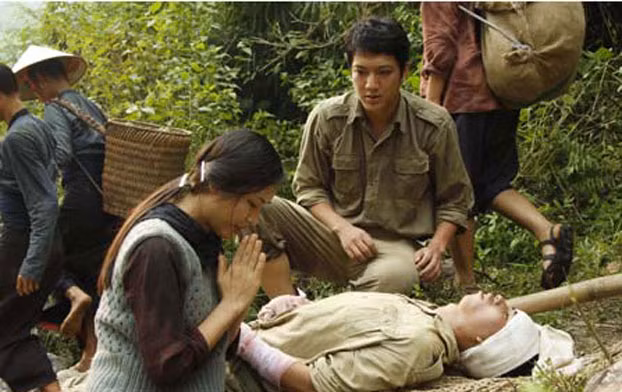 Đạo diễn tài năng sẽ tránh những lối mòn trong làm phim lịch sử để có những thước phim hấp dẫn (ảnh minh họa phim Sống cùng lịch sử).