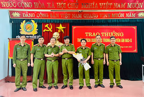 Đại tá Khương Duy Oanh biểu dương tập thể, cá nhân tham gia phá án