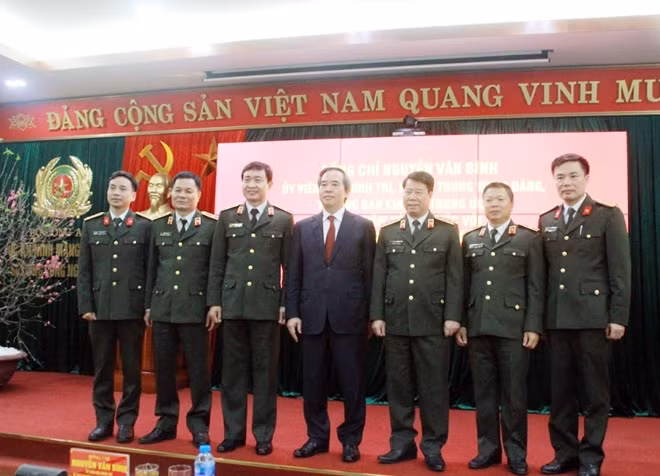 Các đại biểu tại buổi làm việc