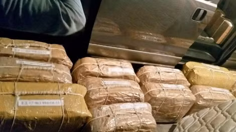 Lượng ma túy được cảnh sát Nga - Argentina triệt phá. Lượng ma túy được cảnh sát Nga - Argentina triệt phá.