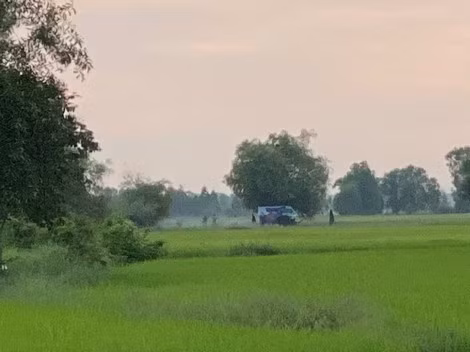 Một điểm tập kết thuốc lá ở bên kia biên giới.