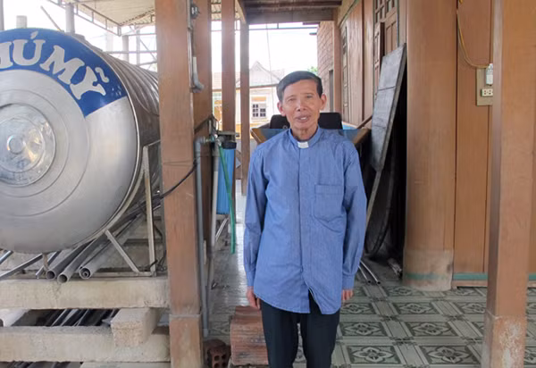 Linh mục Hồ Thái Bạch.