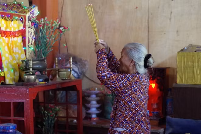 Nhiều năm nay, gia đình Nhơn Hòa là mái nhà thứ 2 sau ngôi nhà trọ của nghệ sỹ Hồng Sáp.
