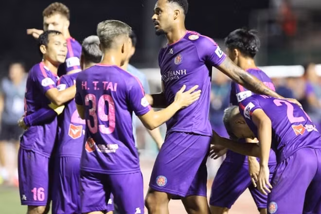 Cầu thủ Sài Gòn FC ra đi hàng loạt.