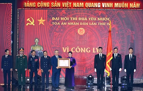 Đại hội thi đua yêu nước ngành Toà án