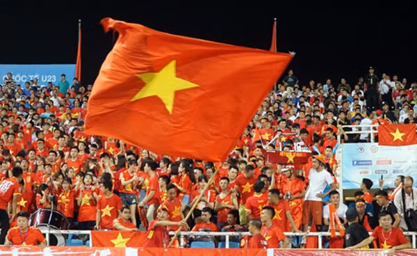 Sân Mỹ Đình cuồng nhiệt. Ảnh: N.Bình
