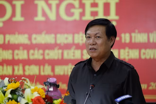 Phát biểu tại buổi lễ đặc biệt, trước hàng trăm người dân Sơn Lôi, Thứ trưởng Y tế Đỗ Xuân Tuyên nói đây là "thành công bước đầu, song không được chủ quan". Đồng chí Thứ trưởng cho biết, nguy cơ dịch bệnh bây giờ không phải chỉ ở một địa phương mà có thể bùng phát ra toàn cộng đồng. Do vậy, các cơ quan chức năng phải chuyển từ việc giám sát một địa phương sang giám sát toàn cộng đồng.