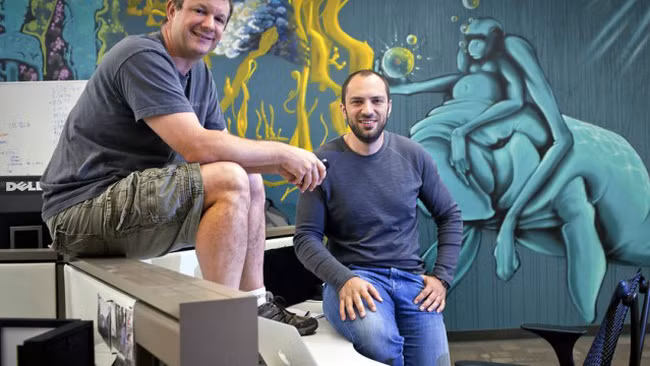 Jan Koum cùng người bạn của mình Brian Acton là sáng lập của ứng dụng nhắn tin WhatsApp.