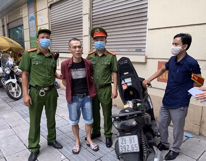 Đối tượng Nguyễn Quốc Khánh bị bắt cùng ma túy.
