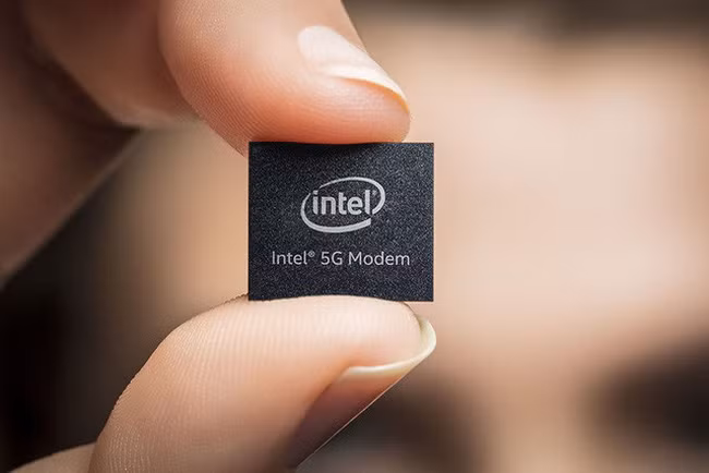 Mẫu chip 5G của Intel.