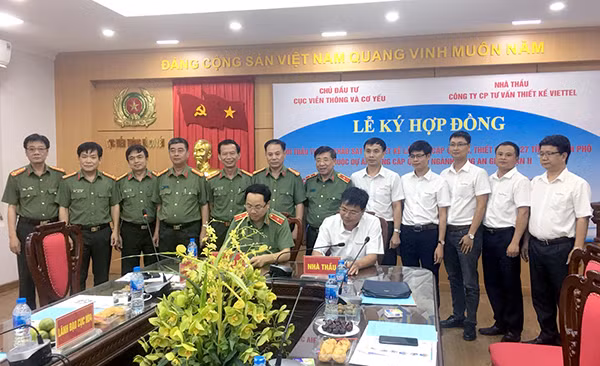 Hai đơn vị ký kết hợp đồng.