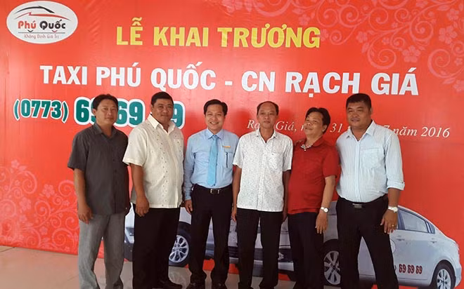 Buổi khai trương taxi Phú Quốc chí nhánh Rạch Giá sáng 31/7/2016.