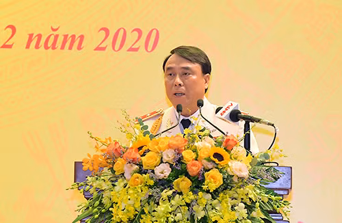 Trung tướng Lý Anh Dũng, Cục trưởng Cục An ninh điều tra trình bày diễn văn tại buổi lễ