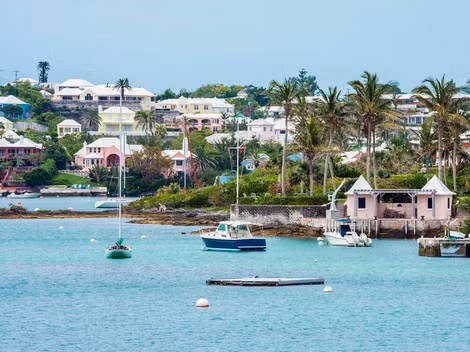 Bloomberg được cho là sở hữu một căn nhà trước biển trị giá 10 triệu USD tại Bermuda.