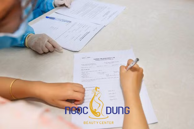 Nhân viên cam kết và thực hiện đúng quy trình tự chủ động cách ly nghiêm túc. Nhân viên cam kết và thực hiện đúng quy trình tự chủ động cách ly nghiêm túc.