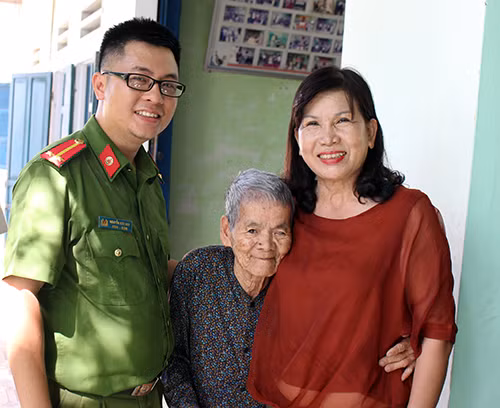Chị Trịnh Thị Lời - Giám đốc Trung tâm Dưỡng lão Hiệp Đức
