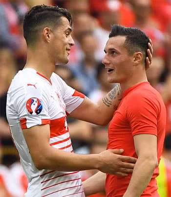 Hai anh em nhà Xhaka.
