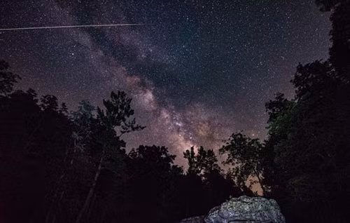 Mưa sao băng Delta Aquarids hồi tháng 7-2018