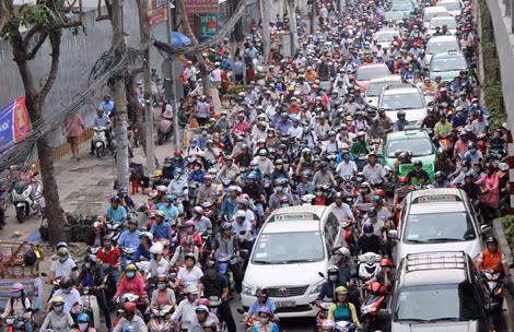 Ùn tắc tại một tuyến đường ngay cửa ngõ sân bay.