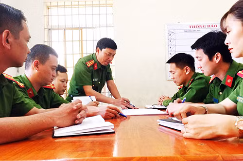 Công an phường 7, TP Tuy Hòa triển khai phương án tuần tra bảo vệ an ninh trật tự.
