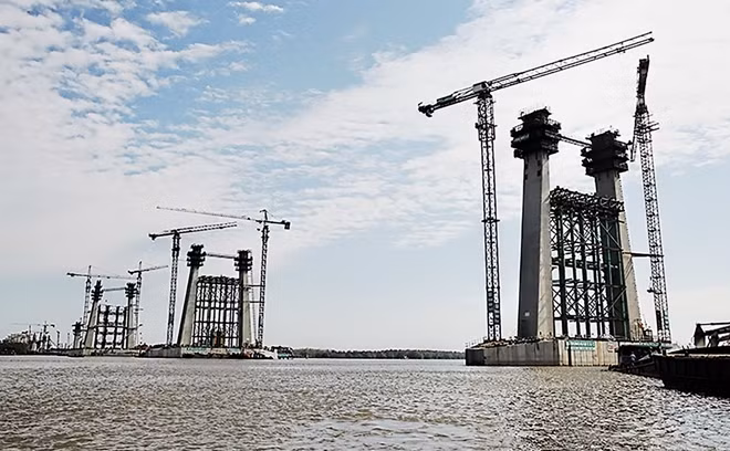 Dự án cầu Bạch Đằng, đường dẫn và nút cuối tuyến nối liền TP Hải Phòng và tỉnh Quảng Ninh, đã hoàn thành 70% khối lượng