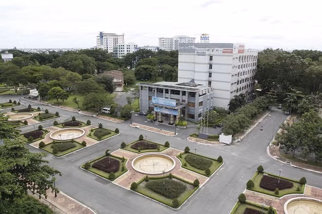 Khu công viên phần mềm Quang Trung (Quận 12, TP Hồ Chí Minh)