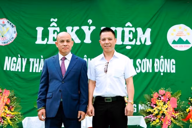 Võ sư Huỳnh trong buổi kỷ niệm thành lập môn phái.